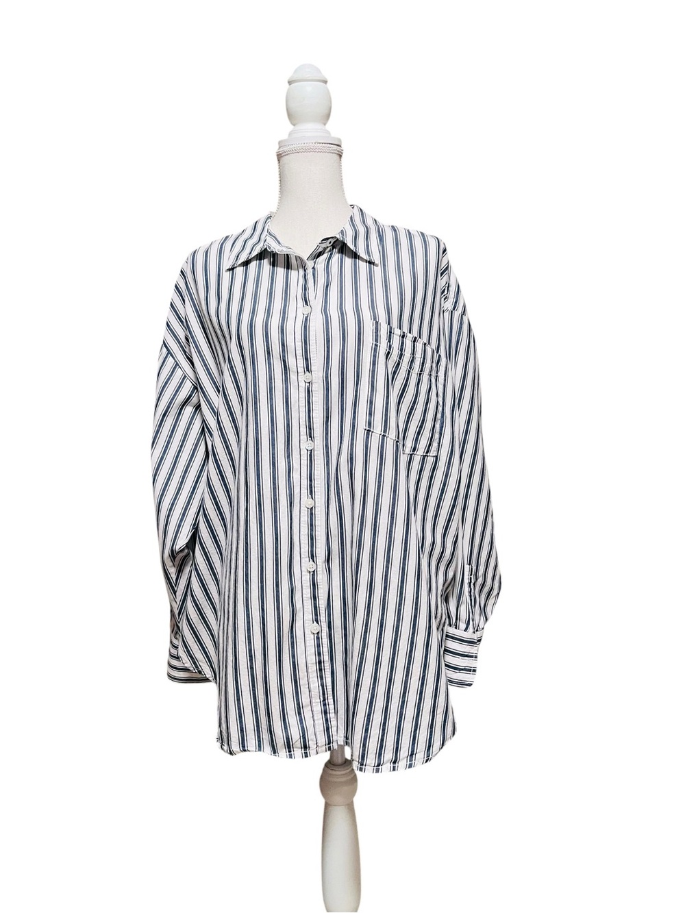 Maeve Blue & White Striped Button-Down Shirt With Side Slits Size XL
